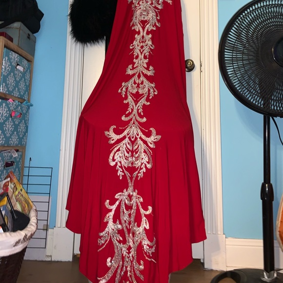 Red and silver prom dress - Picture 4 of 4